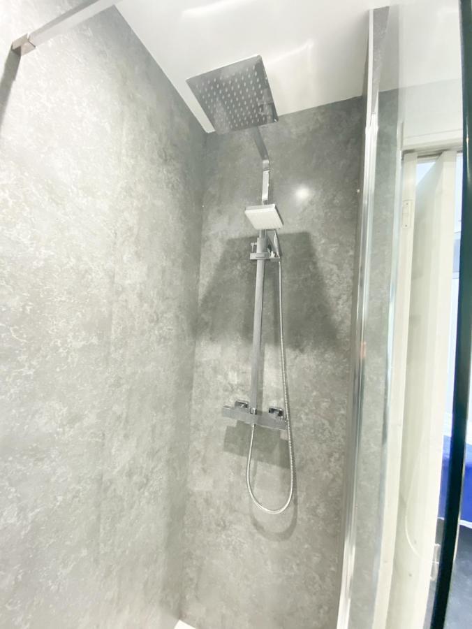 Harbourside House - Great Location - Parking - 2 En-Suites - Sleeps 5 Plus 1 Poole Kültér fotó