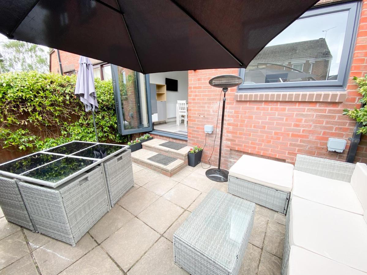 Harbourside House - Great Location - Parking - 2 En-Suites - Sleeps 5 Plus 1 Poole Kültér fotó