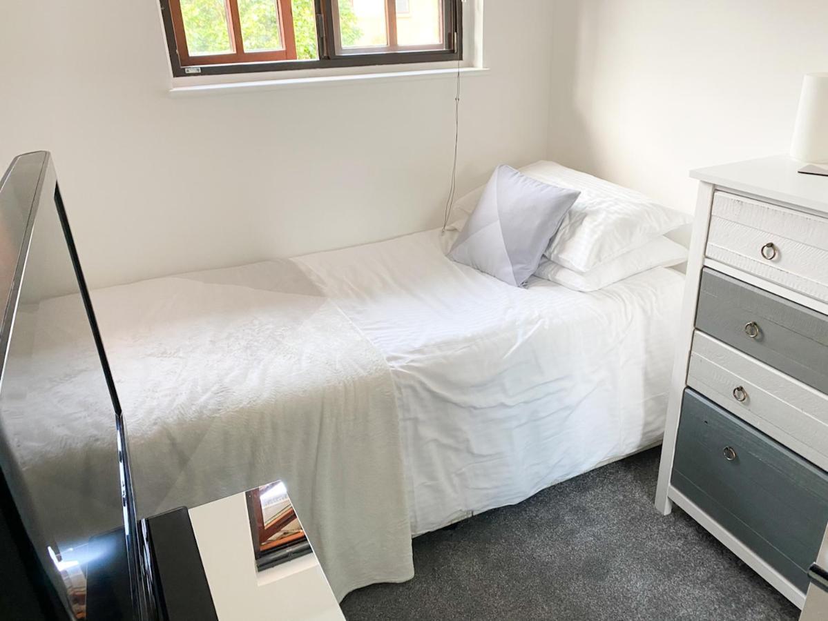 Harbourside House - Great Location - Parking - 2 En-Suites - Sleeps 5 Plus 1 Poole Kültér fotó