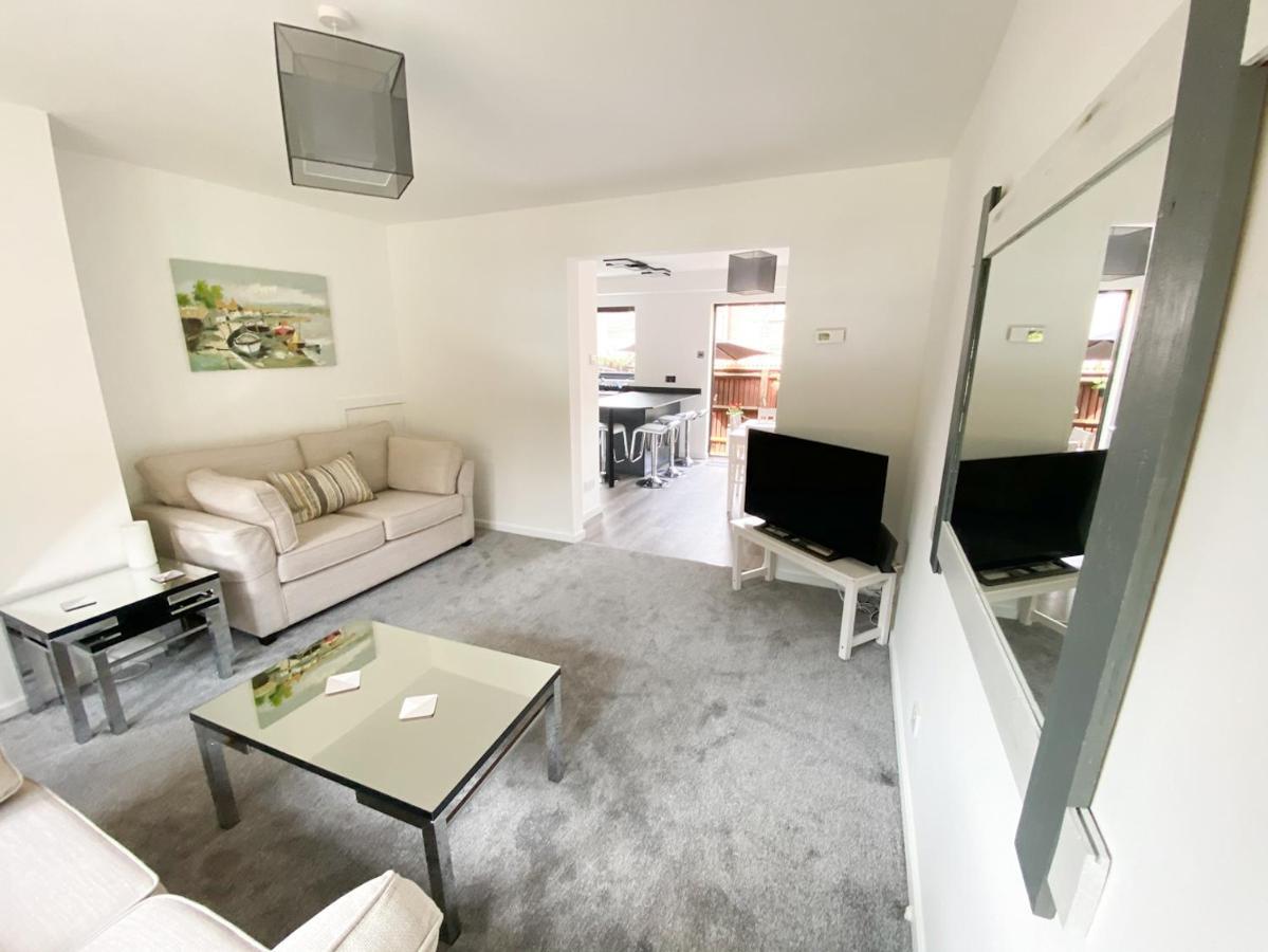 Harbourside House - Great Location - Parking - 2 En-Suites - Sleeps 5 Plus 1 Poole Kültér fotó